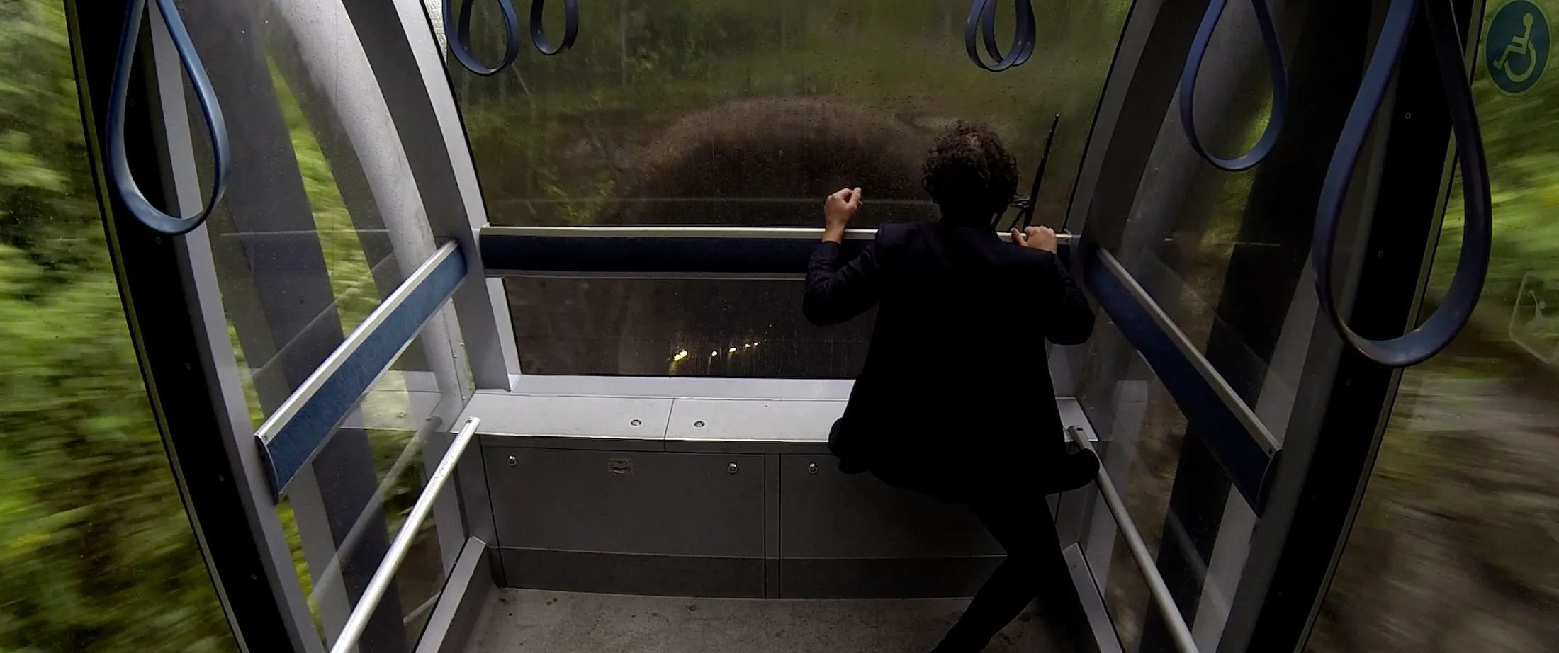 Scene at the Hungerburgbahn-tunnel from “Innside Paradise”