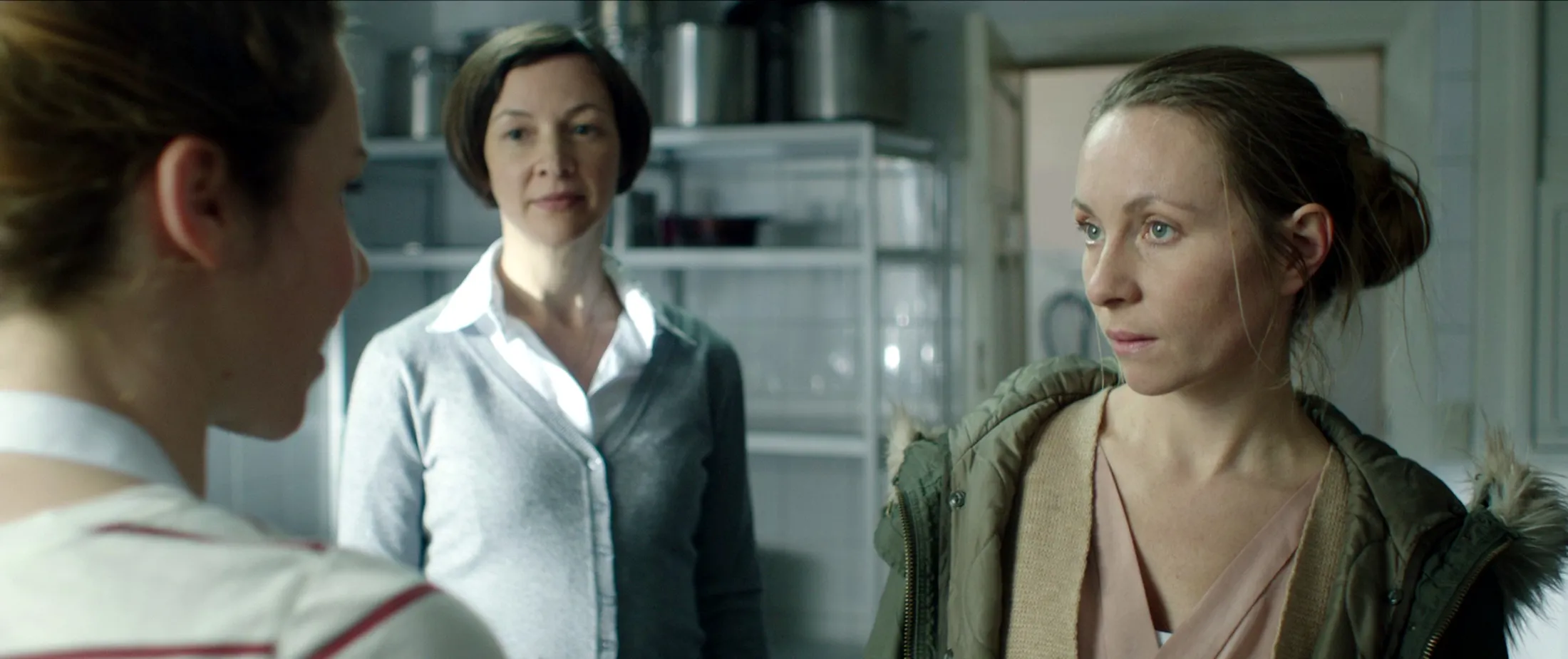 Scene from the film ‘The desert left behind’ with Cornelia Werner, Christina Kraft and Doris Schefer